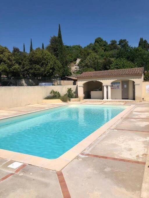 Apartamento Le Provence Avec Piscine, Climatisation Et Parking Uzès Exterior foto