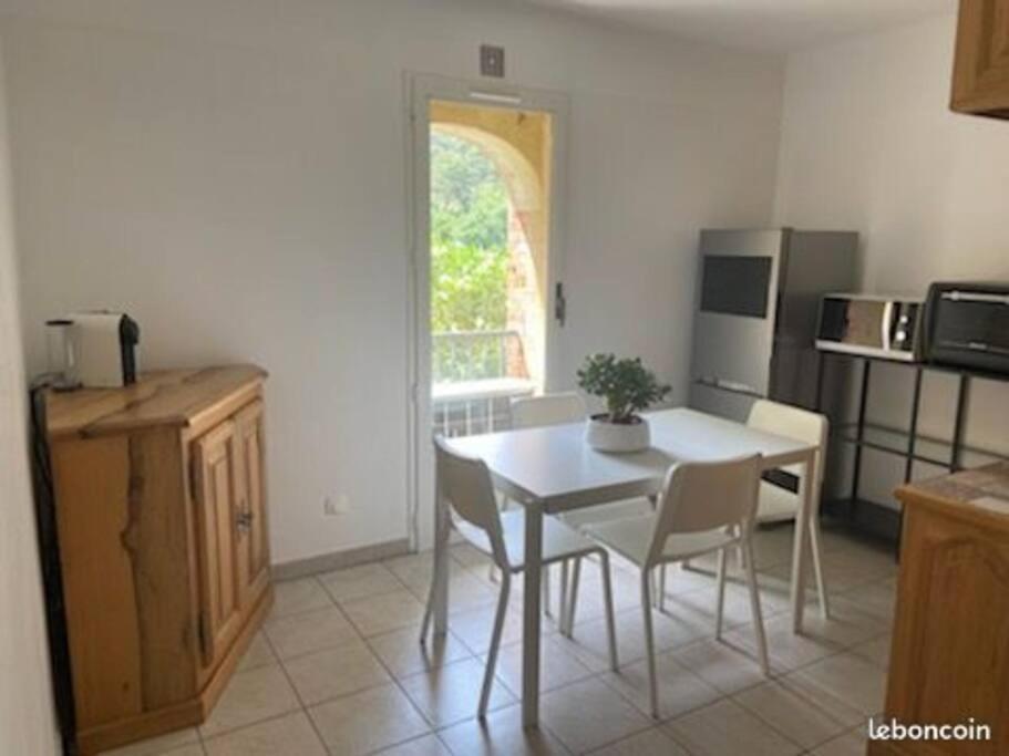 Apartamento Le Provence Avec Piscine, Climatisation Et Parking Uzès Exterior foto